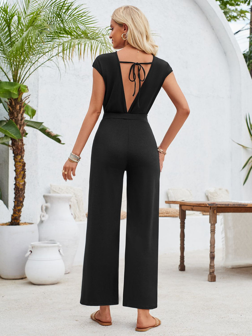 Twisted Round Neck Cap Sleeve Jumpsuit – Chic & Comfortable