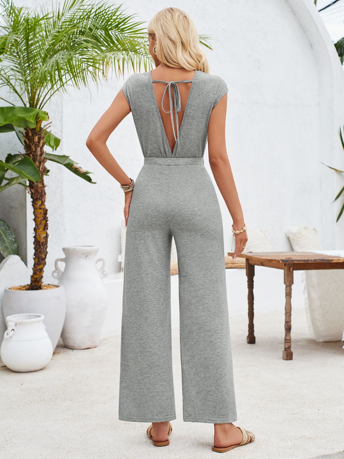 Twisted Round Neck Cap Sleeve Jumpsuit – Chic & Comfortable