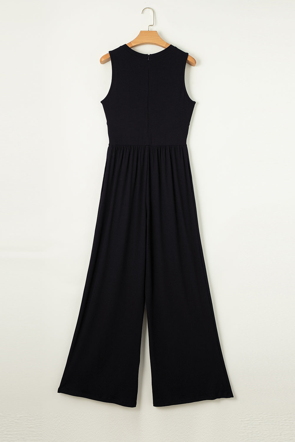 Round Neck Sleeveless Jumpsuit | Chic & Comfortable One-Piece Outfit