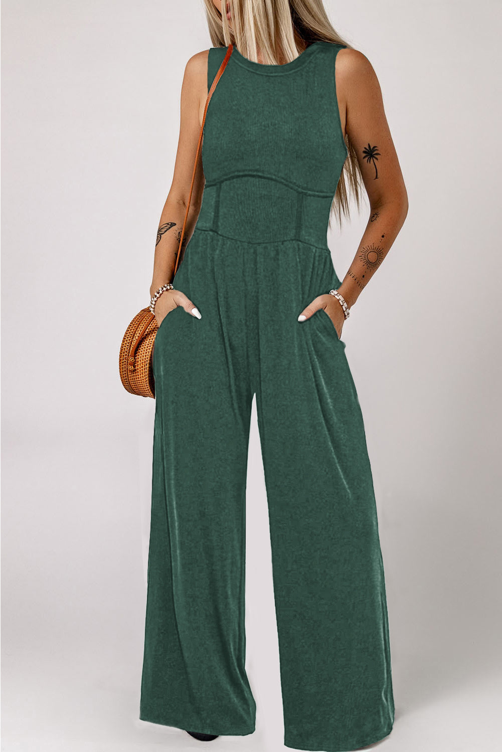 Round Neck Sleeveless Jumpsuit | Chic & Comfortable One-Piece Outfit