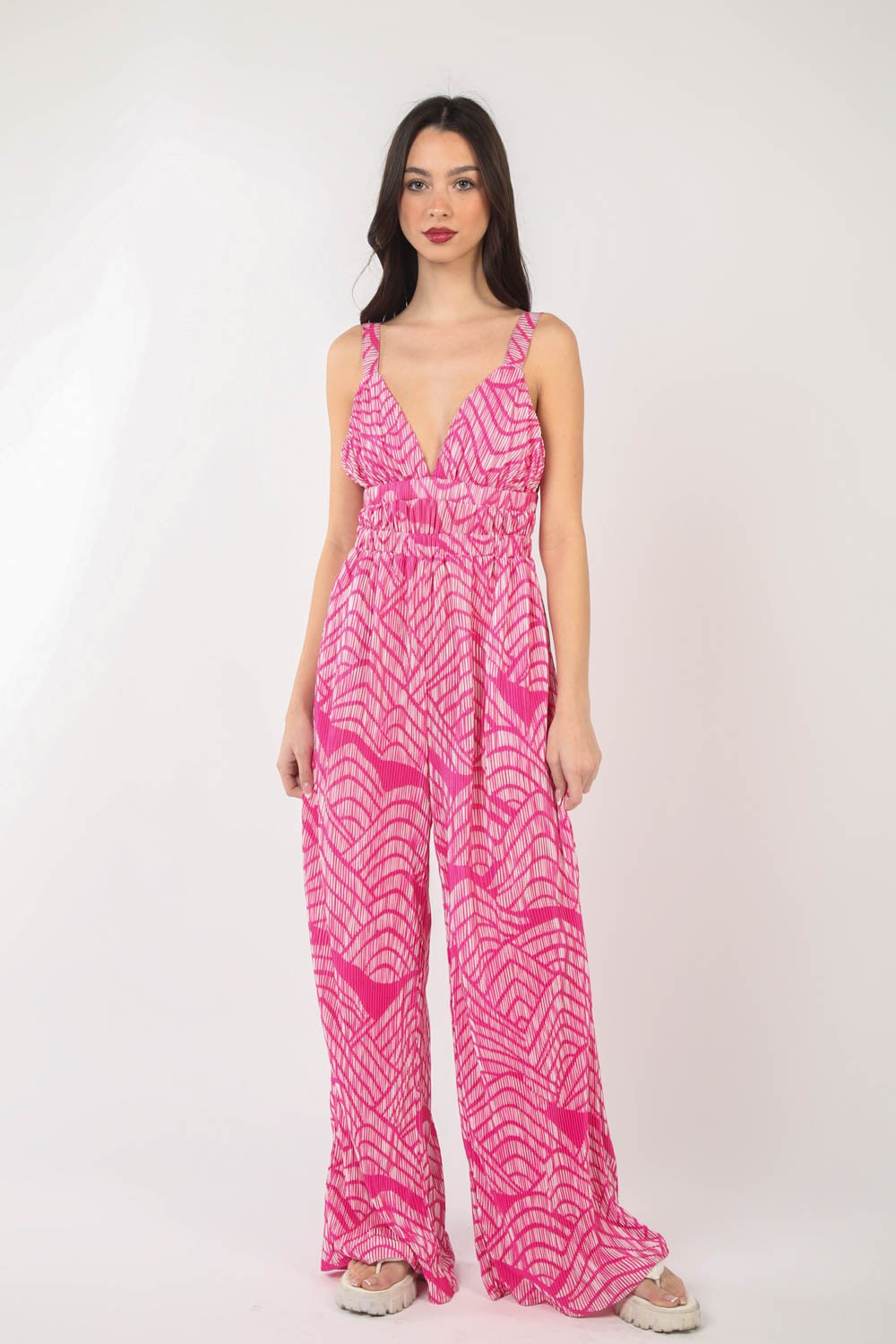 VERY J Printed Pleated Sleeveless Wide Leg Jumpsuit – Trendy & Elegant
