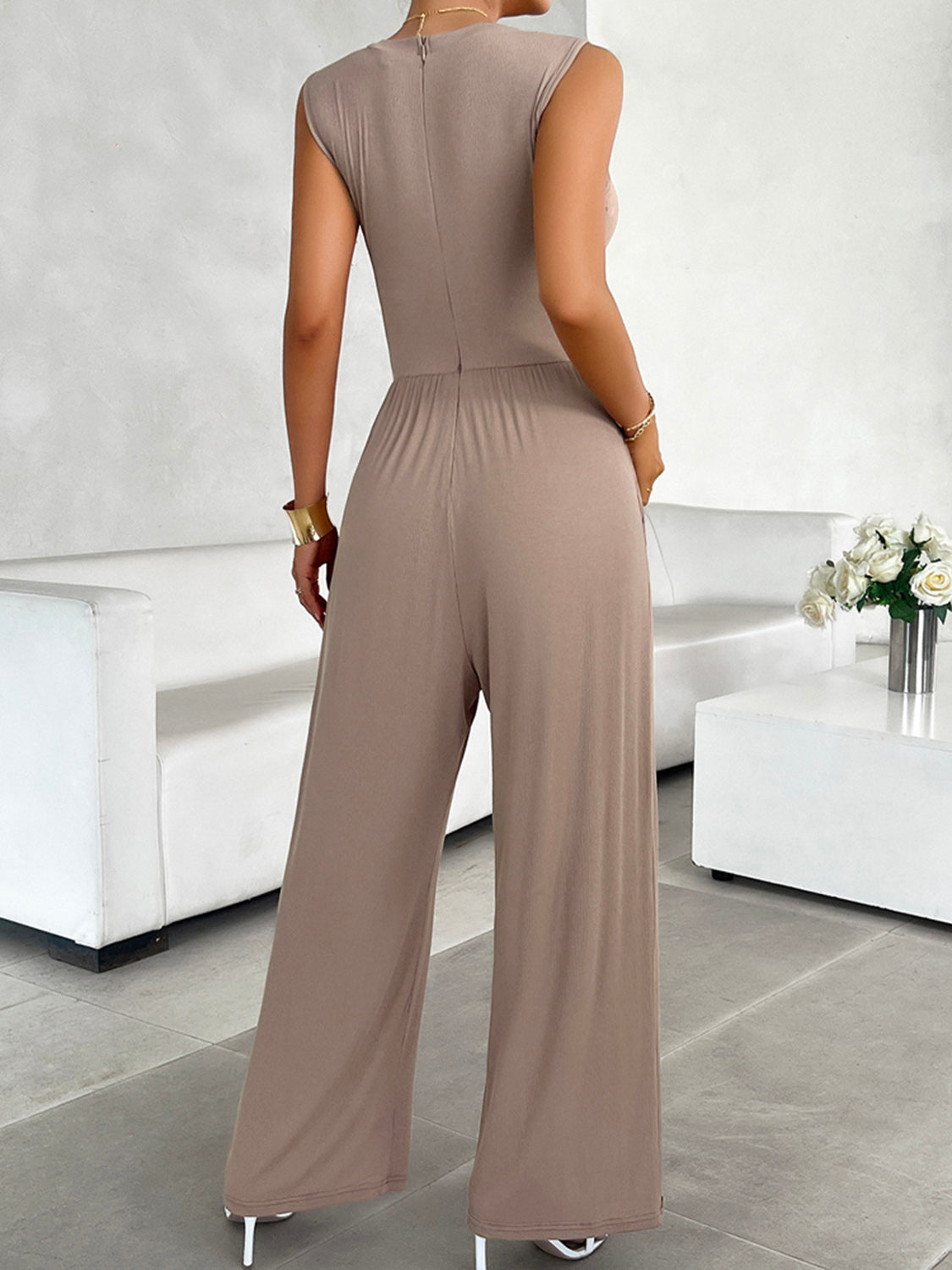 Round Neck Sleeveless Wide Leg Jumpsuit – Effortless Elegance