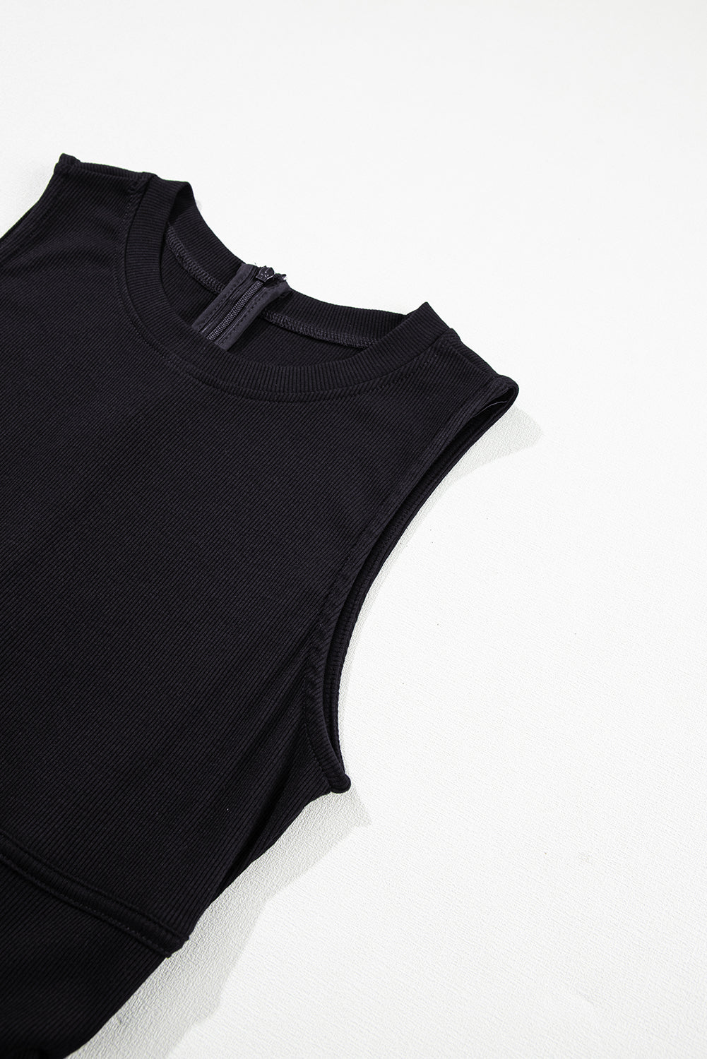 Round Neck Sleeveless Jumpsuit | Chic & Comfortable One-Piece Outfit