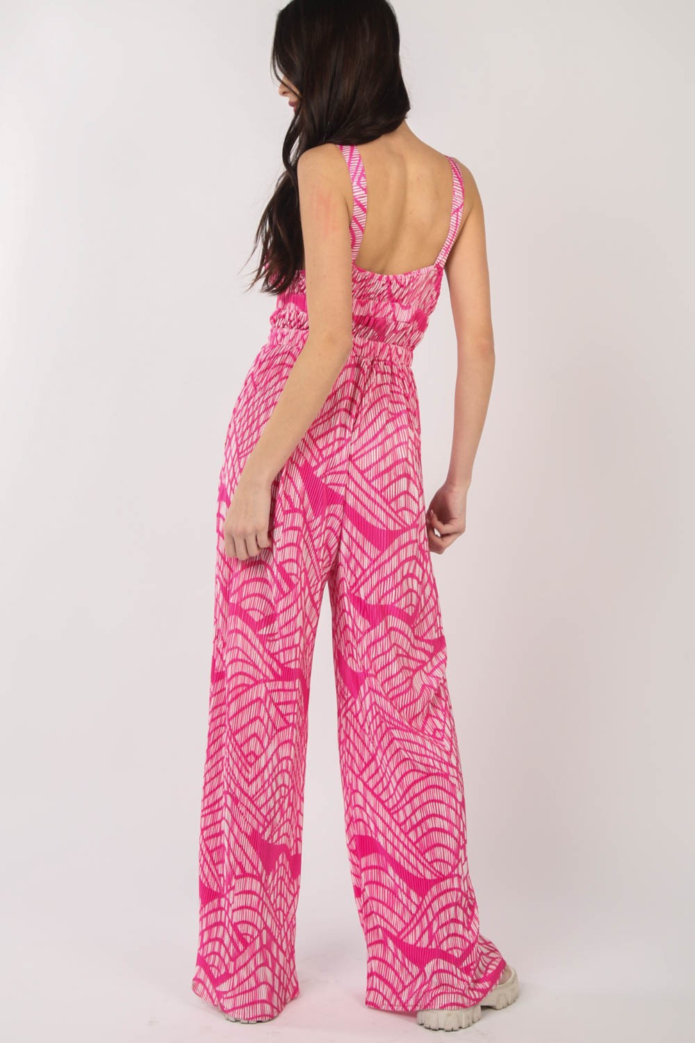 VERY J Printed Pleated Sleeveless Wide Leg Jumpsuit – Trendy & Elegant